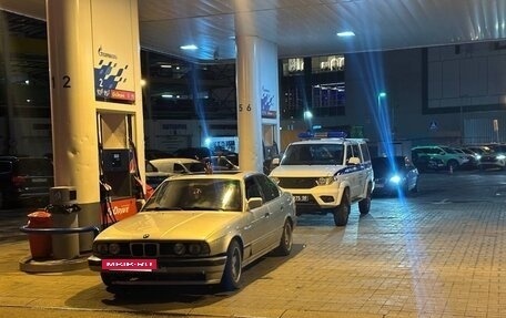 BMW 5 серия, 1991 год, 330 000 рублей, 9 фотография