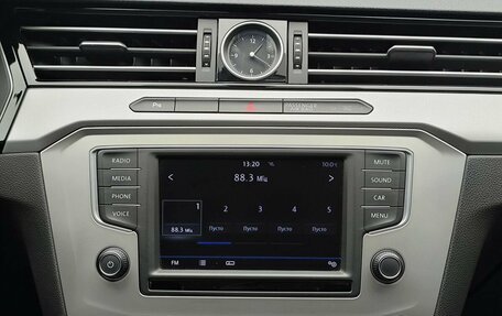 Volkswagen Passat B8 рестайлинг, 2017 год, 1 842 000 рублей, 9 фотография