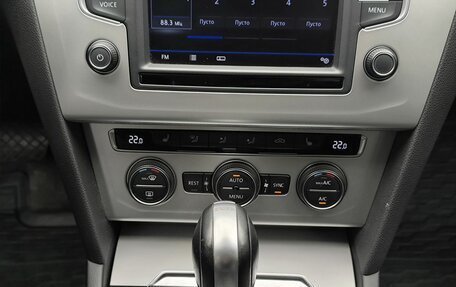 Volkswagen Passat B8 рестайлинг, 2017 год, 1 842 000 рублей, 10 фотография