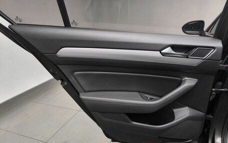 Volkswagen Passat B8 рестайлинг, 2017 год, 1 842 000 рублей, 23 фотография