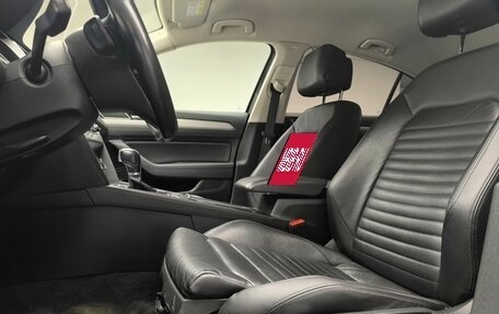 Volkswagen Passat B8 рестайлинг, 2017 год, 1 842 000 рублей, 16 фотография