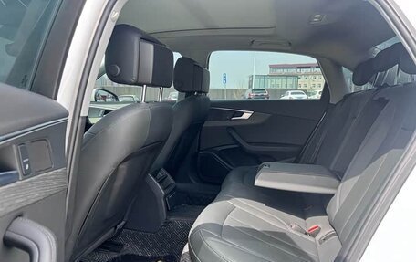 Audi A4, 2022 год, 2 680 123 рублей, 10 фотография