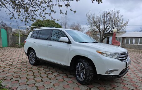 Toyota Highlander III, 2011 год, 2 100 000 рублей, 4 фотография