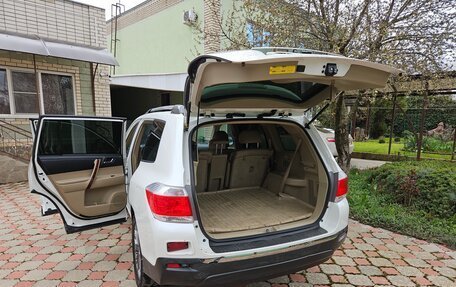 Toyota Highlander III, 2011 год, 2 100 000 рублей, 5 фотография