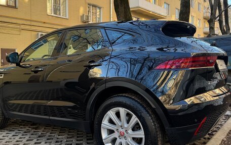Jaguar E-Pace, 2018 год, 2 350 000 рублей, 3 фотография