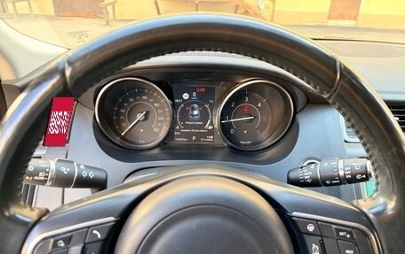 Jaguar E-Pace, 2018 год, 2 350 000 рублей, 6 фотография