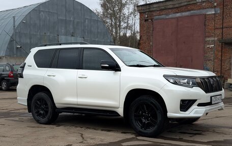 Toyota Land Cruiser Prado 150 рестайлинг 2, 2020 год, 7 500 000 рублей, 5 фотография
