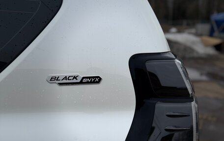 Toyota Land Cruiser Prado 150 рестайлинг 2, 2020 год, 7 500 000 рублей, 10 фотография