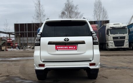 Toyota Land Cruiser Prado 150 рестайлинг 2, 2020 год, 7 500 000 рублей, 8 фотография