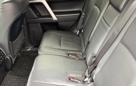 Toyota Land Cruiser Prado 150 рестайлинг 2, 2020 год, 7 500 000 рублей, 23 фотография