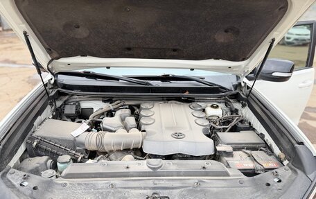 Toyota Land Cruiser Prado 150 рестайлинг 2, 2020 год, 7 500 000 рублей, 25 фотография