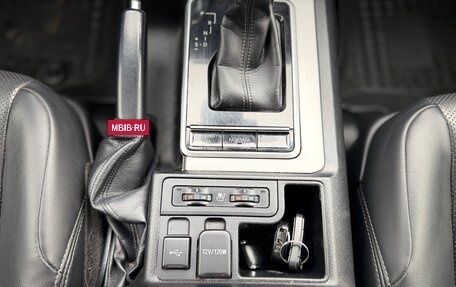 Toyota Land Cruiser Prado 150 рестайлинг 2, 2020 год, 7 500 000 рублей, 22 фотография