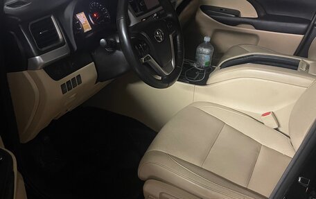 Toyota Highlander III, 2014 год, 3 200 000 рублей, 2 фотография