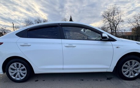 Hyundai Solaris II рестайлинг, 2019 год, 1 000 000 рублей, 5 фотография