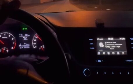 Hyundai Solaris II рестайлинг, 2019 год, 1 000 000 рублей, 15 фотография