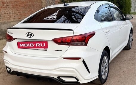 Hyundai Solaris II рестайлинг, 2019 год, 1 000 000 рублей, 12 фотография