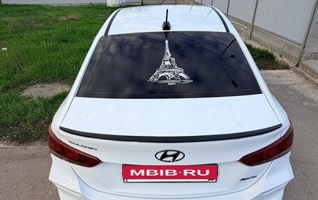 Hyundai Solaris II рестайлинг, 2019 год, 1 000 000 рублей, 8 фотография