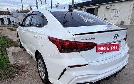 Hyundai Solaris II рестайлинг, 2019 год, 1 000 000 рублей, 10 фотография