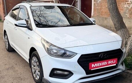 Hyundai Solaris II рестайлинг, 2019 год, 1 000 000 рублей, 13 фотография