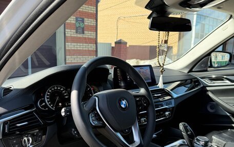 BMW 5 серия, 2018 год, 2 950 000 рублей, 15 фотография