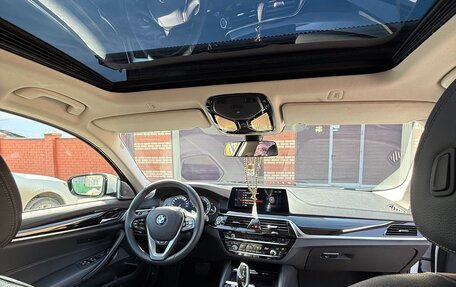 BMW 5 серия, 2018 год, 2 950 000 рублей, 23 фотография