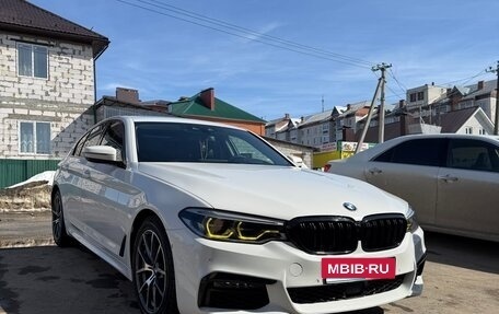 BMW 5 серия, 2018 год, 2 950 000 рублей, 13 фотография