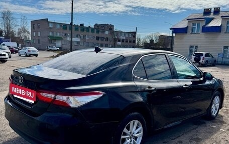 Toyota Camry, 2020 год, 2 700 000 рублей, 3 фотография