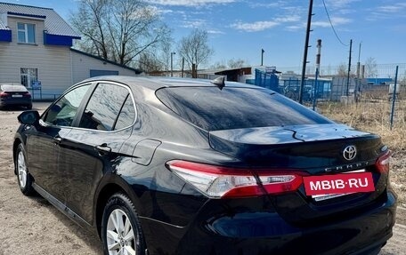 Toyota Camry, 2020 год, 2 700 000 рублей, 5 фотография