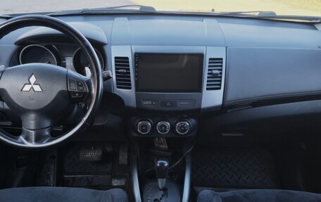 Mitsubishi Outlander III рестайлинг 3, 2010 год, 1 380 000 рублей, 31 фотография