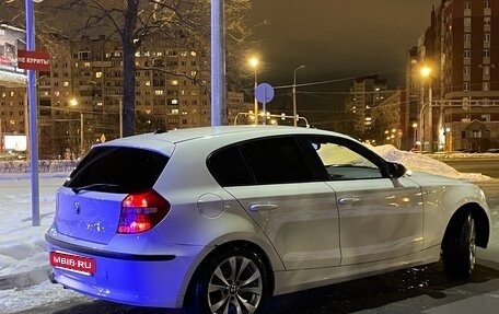 BMW 1 серия, 2009 год, 700 000 рублей, 3 фотография