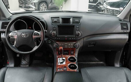 Toyota Highlander III, 2012 год, 1 750 000 рублей, 13 фотография