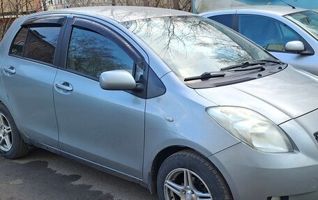 Toyota Yaris III рестайлинг, 2008 год, 510 000 рублей, 1 фотография