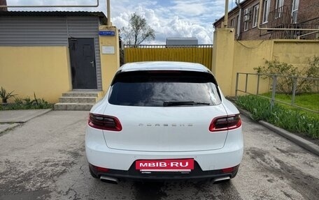 Porsche Macan I рестайлинг, 2017 год, 3 200 000 рублей, 3 фотография