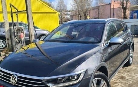 Volkswagen Passat B8 рестайлинг, 2019 год, 3 100 000 рублей, 1 фотография
