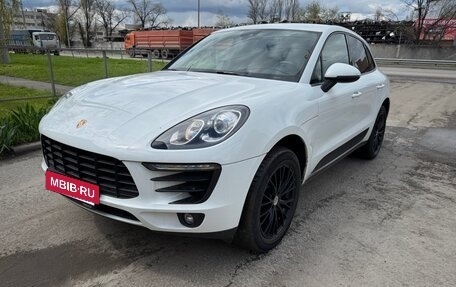 Porsche Macan I рестайлинг, 2017 год, 3 200 000 рублей, 4 фотография