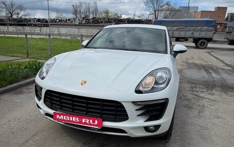 Porsche Macan I рестайлинг, 2017 год, 3 200 000 рублей, 5 фотография