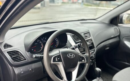 Hyundai Solaris II рестайлинг, 2014 год, 735 000 рублей, 12 фотография