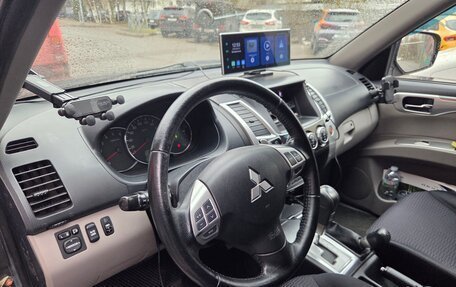 Mitsubishi Pajero Sport II рестайлинг, 2012 год, 1 792 000 рублей, 3 фотография