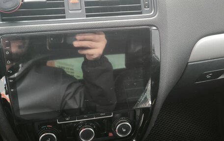 Volkswagen Jetta VI, 2012 год, 720 000 рублей, 13 фотография