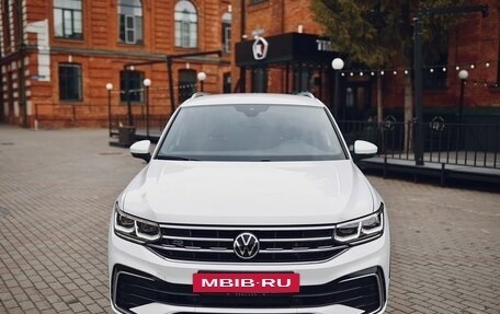 Volkswagen Tiguan II, 2021 год, 3 100 000 рублей, 4 фотография