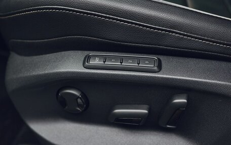 Volkswagen Tiguan II, 2021 год, 3 100 000 рублей, 16 фотография