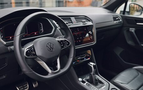 Volkswagen Tiguan II, 2021 год, 3 100 000 рублей, 17 фотография