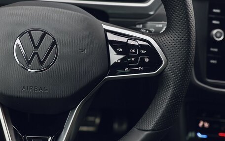 Volkswagen Tiguan II, 2021 год, 3 100 000 рублей, 20 фотография