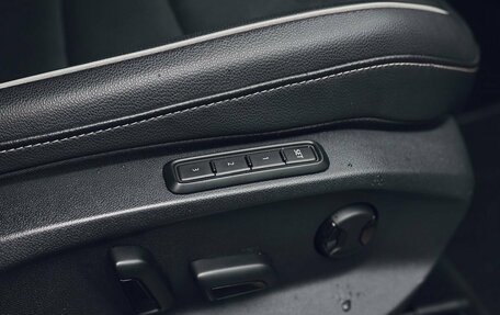 Volkswagen Tiguan II, 2021 год, 3 100 000 рублей, 34 фотография