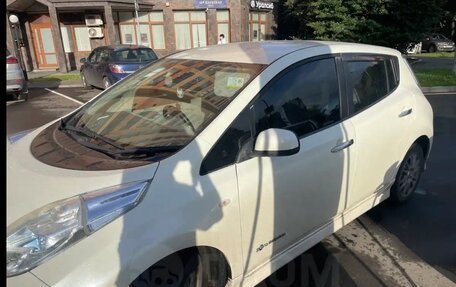 Nissan Leaf I, 2011 год, 530 000 рублей, 3 фотография