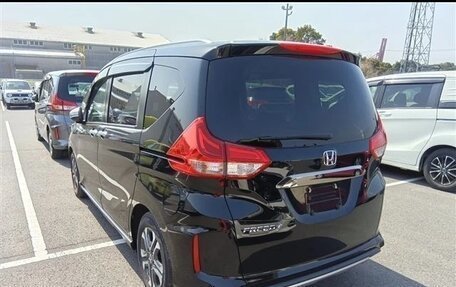 Honda Freed II, 2021 год, 1 850 000 рублей, 3 фотография