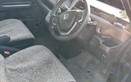 Honda Freed II, 2021 год, 1 850 000 рублей, 13 фотография