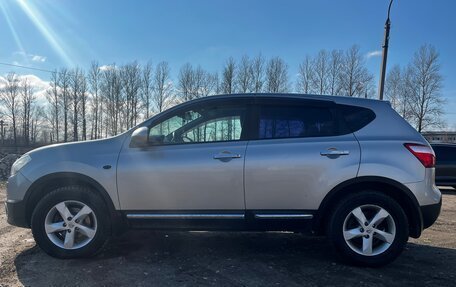 Nissan Qashqai, 2010 год, 950 000 рублей, 2 фотография