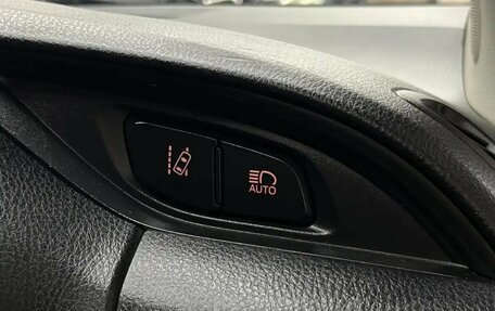 Toyota Vitz, 2017 год, 1 217 000 рублей, 17 фотография