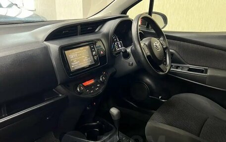 Toyota Vitz, 2017 год, 1 217 000 рублей, 27 фотография